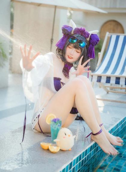亚洲国产中字制服丝袜美腿_4K超清免费观看