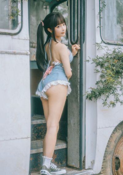 深夜激情免费网站_720高清完整版播放